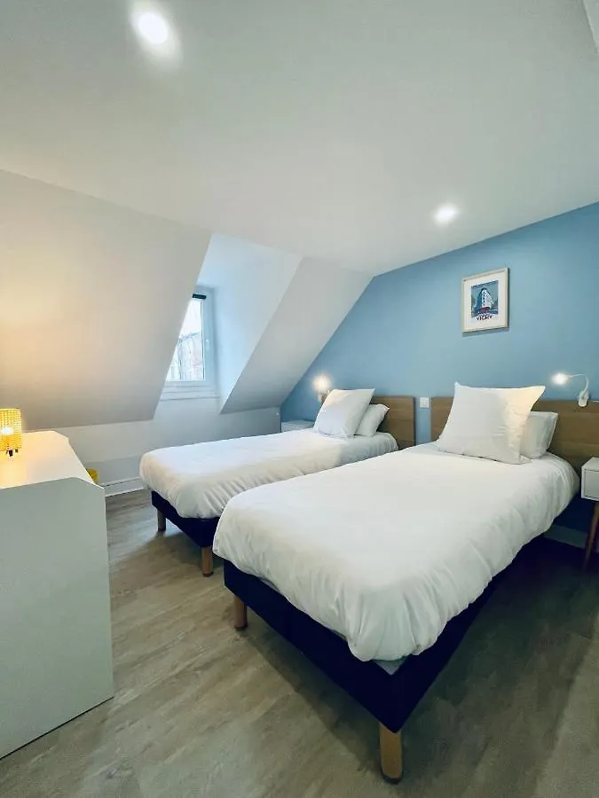 * Villa Adelaide * Opera * Vichy France